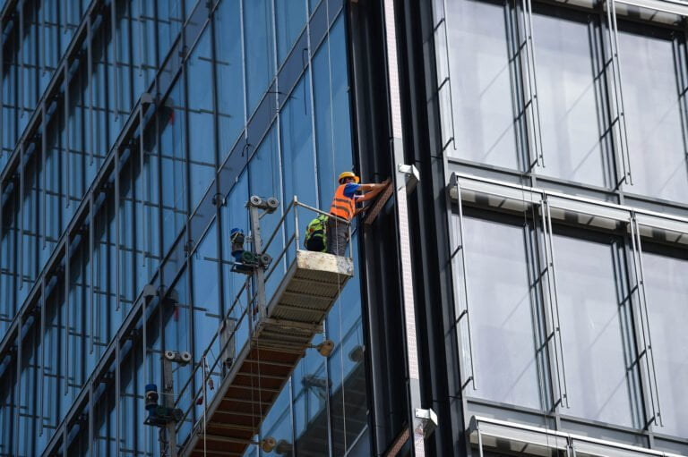 Man working on a suspended scaffolding